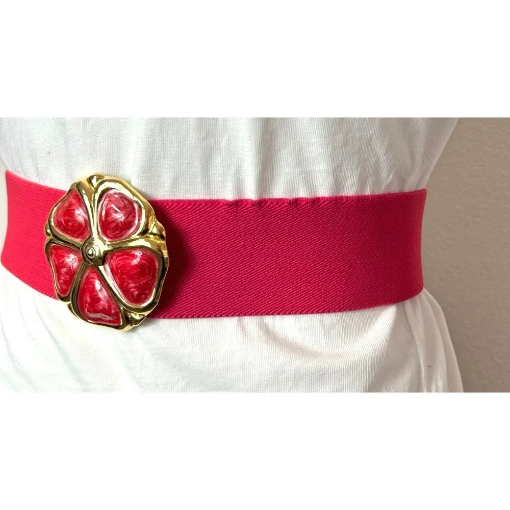 VTG Day Lor USA Pink Enamel Floral Statement Belt M Wide Cinch Stretch Retro 80s